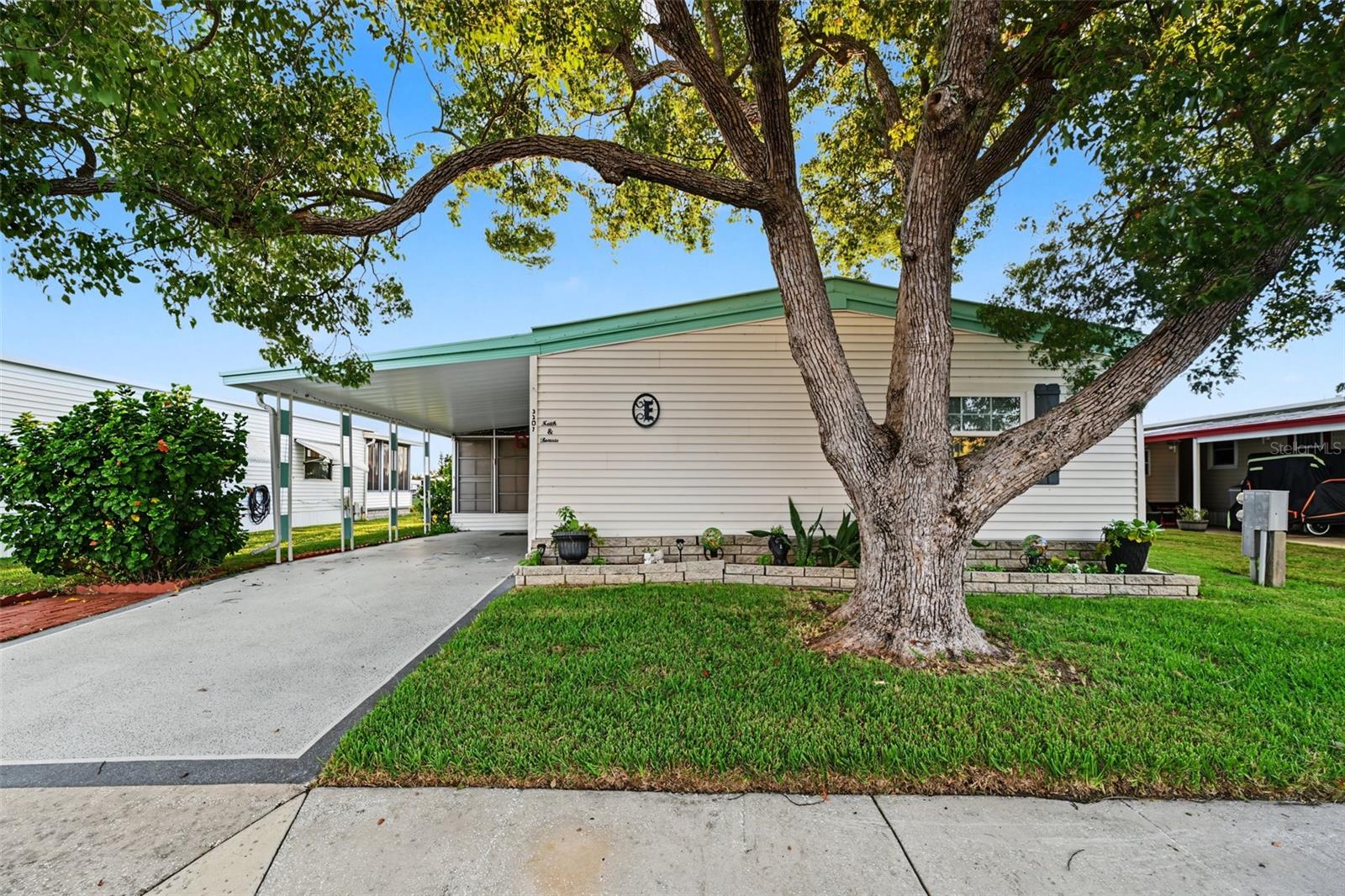 3207 BREWSTER DRIVE, Holiday, FL 34690 3207 BREWSTER DRIVE, Holiday, FL 34690