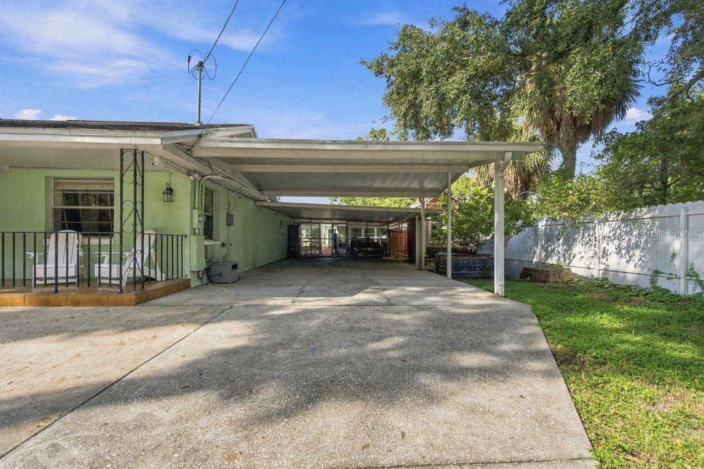 3909 W POWHATAN AVENUE, Tampa, FL 33614