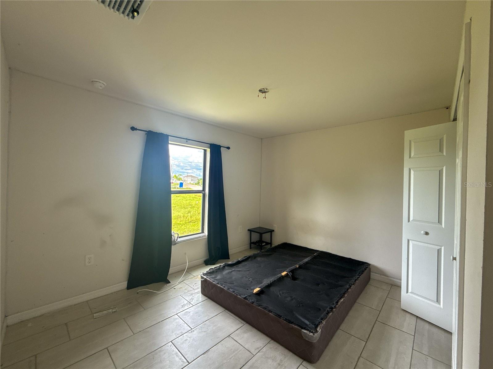 514 NE 5TH PLACE, Cape Coral, FL 33909
