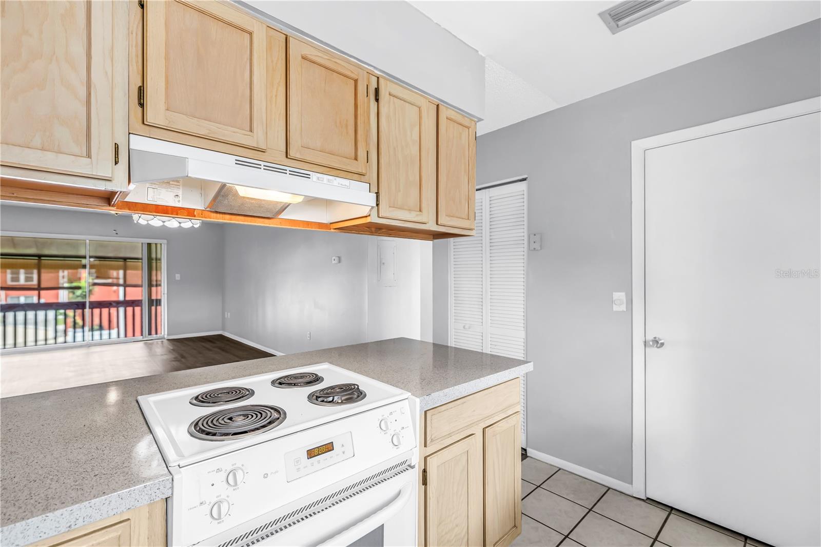 8218 11TH STREET N, #D, St Petersburg, FL 33702