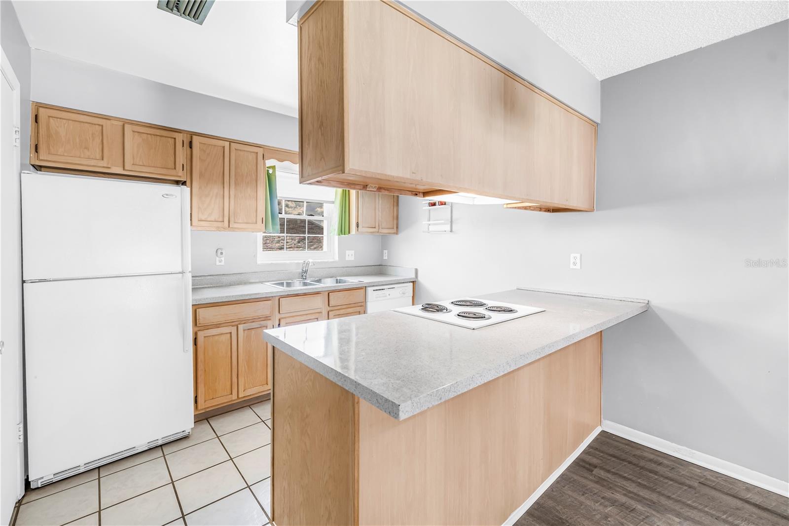 8218 11TH STREET N, #D, St Petersburg, FL 33702