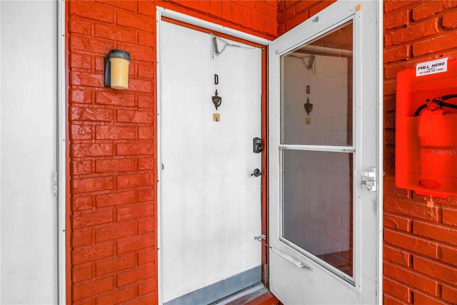 8218 11TH STREET N, #D, St Petersburg, FL 33702