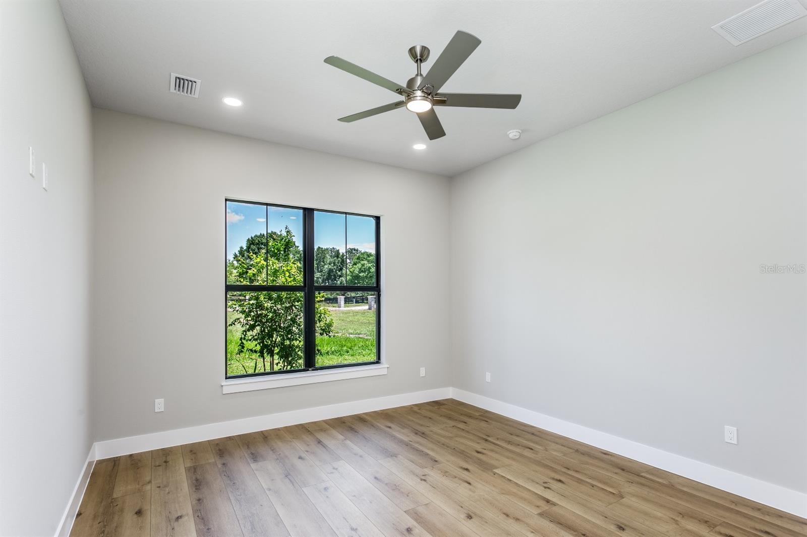 10630 COUNTY ROAD S, Lithia, FL 33547
