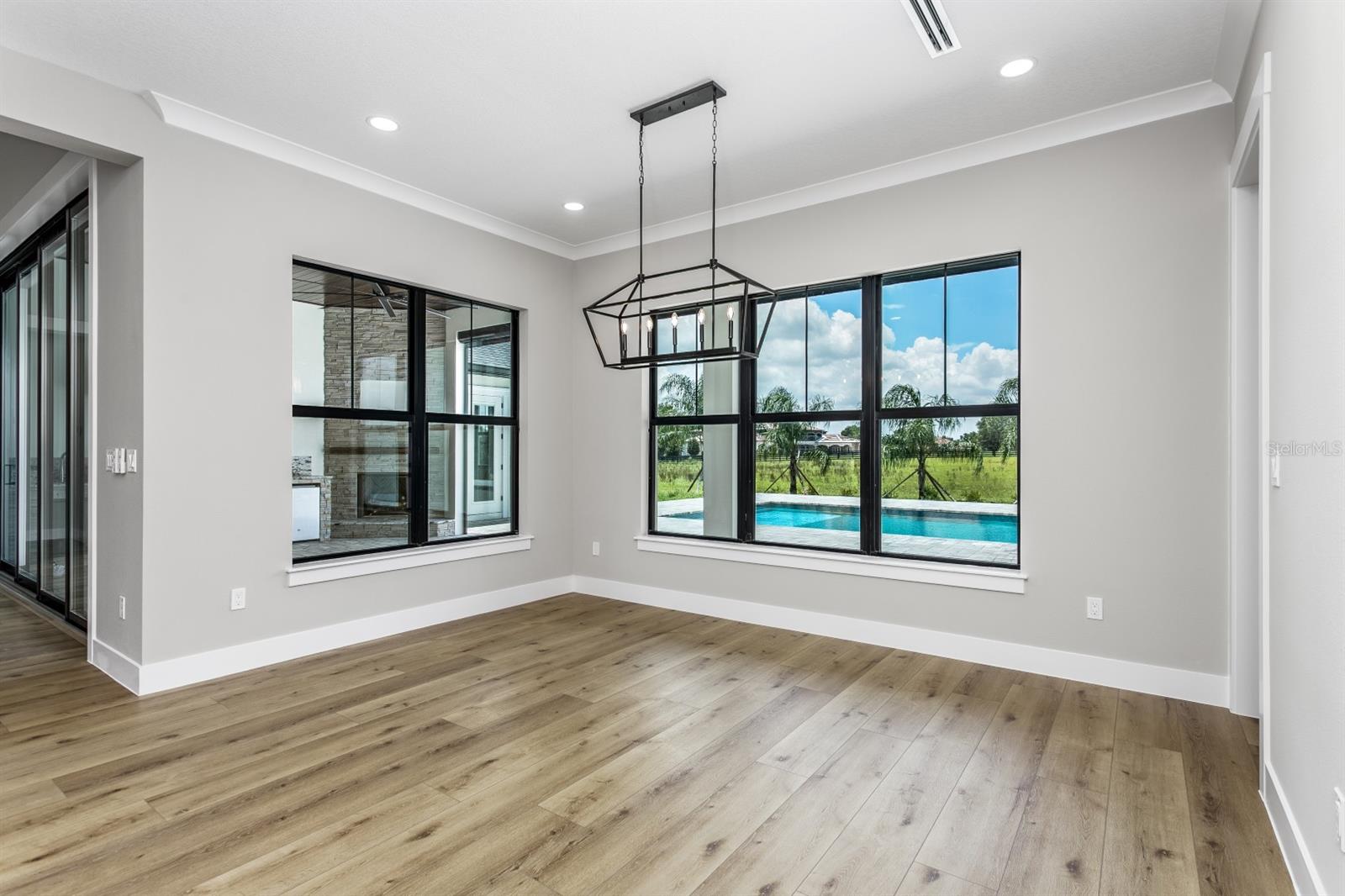 10630 COUNTY ROAD S, Lithia, FL 33547