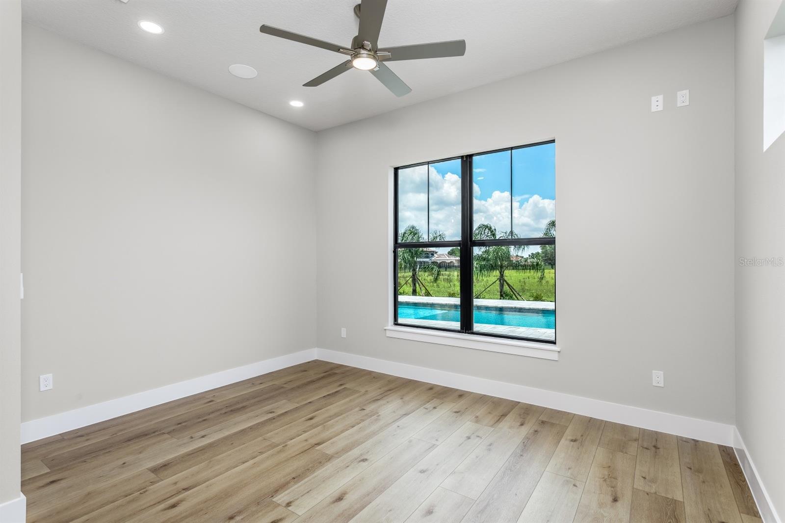 10630 COUNTY ROAD S, Lithia, FL 33547