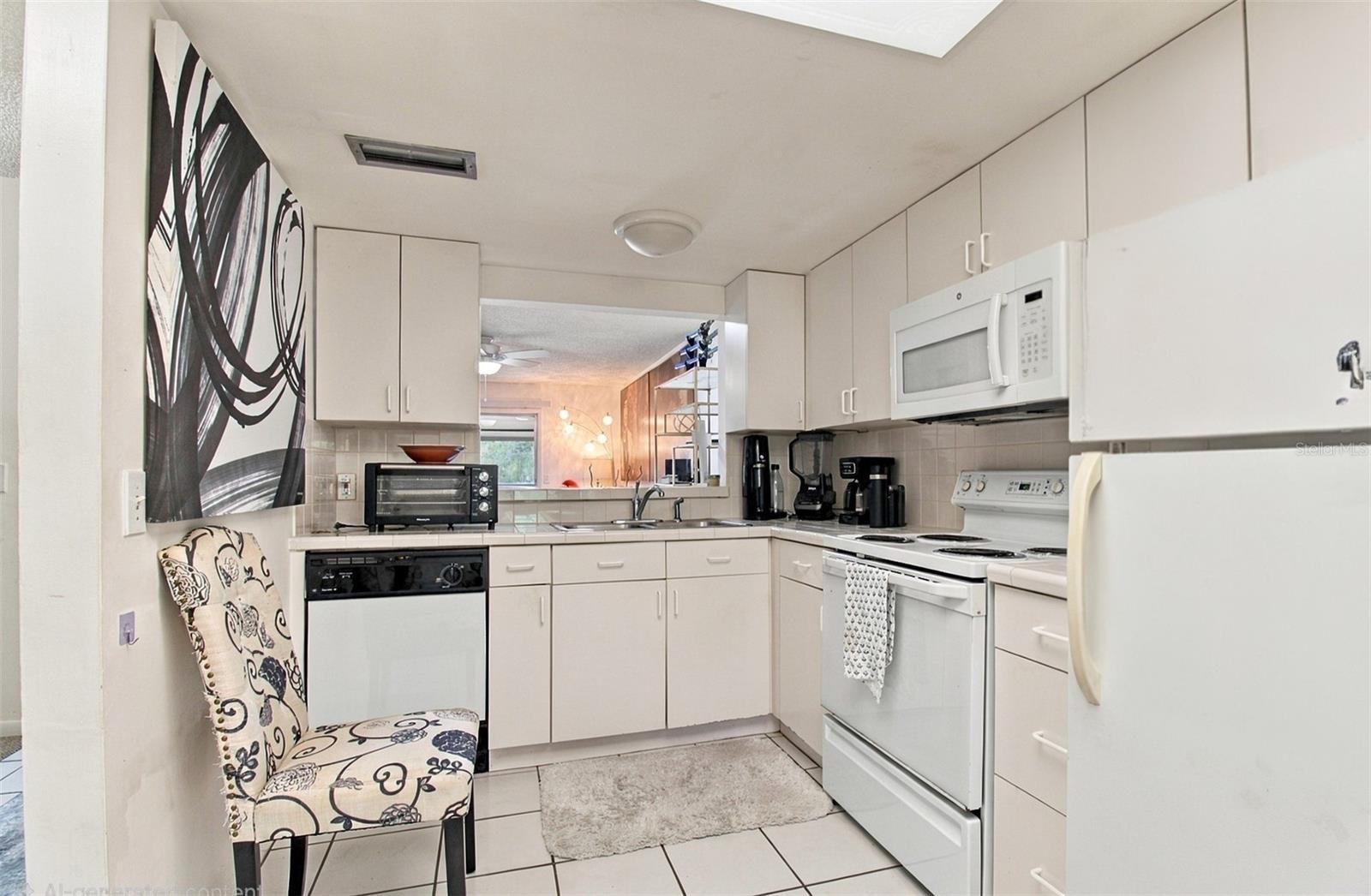 6346 NEWTOWN CIRCLE, #46B4, Tampa, FL 33615