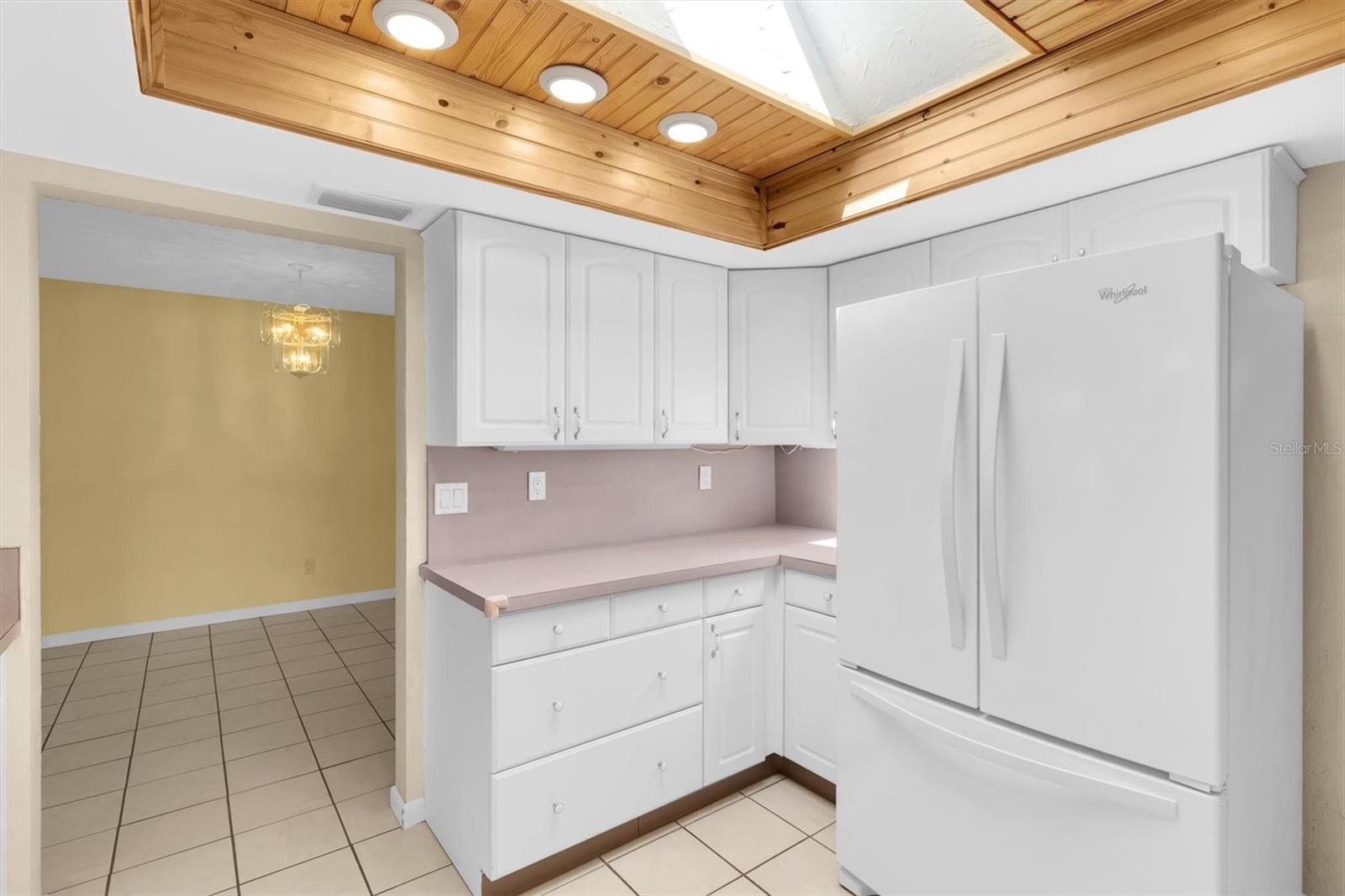 13800 87TH AVENUE, Seminole, FL 33776