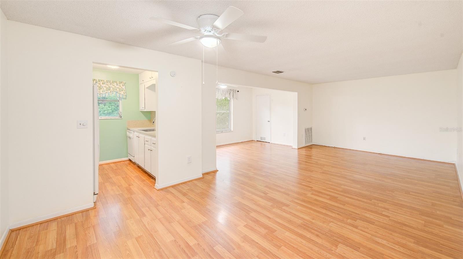5660 80TH ST N, #C305, St Petersburg, FL 33709