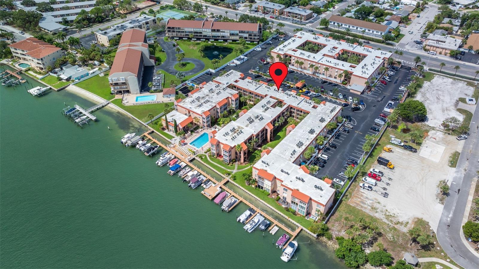 aerial view of community and new deck