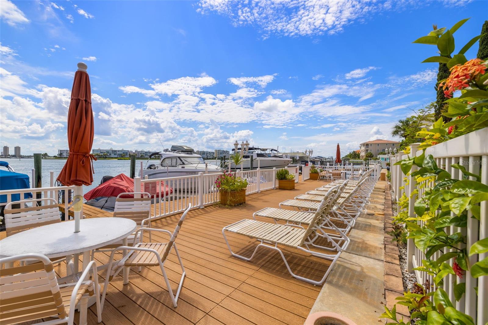 lounging deck
