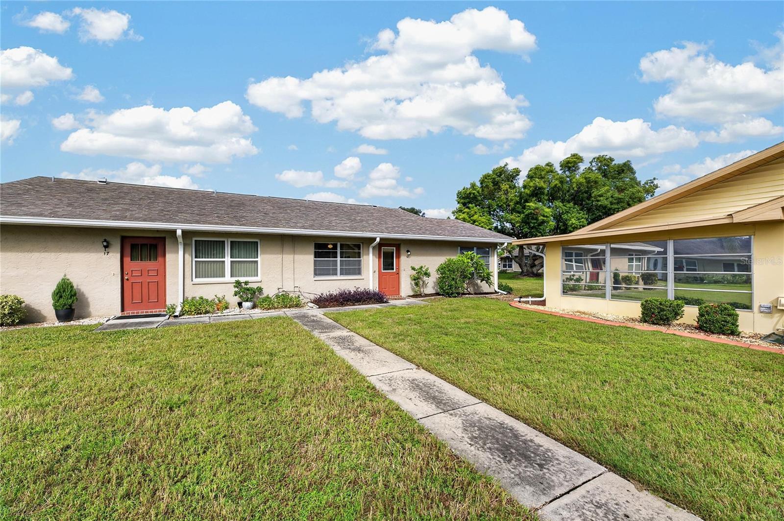 1904 CANTERBURY LANE, #18, Sun City Center, FL 33573