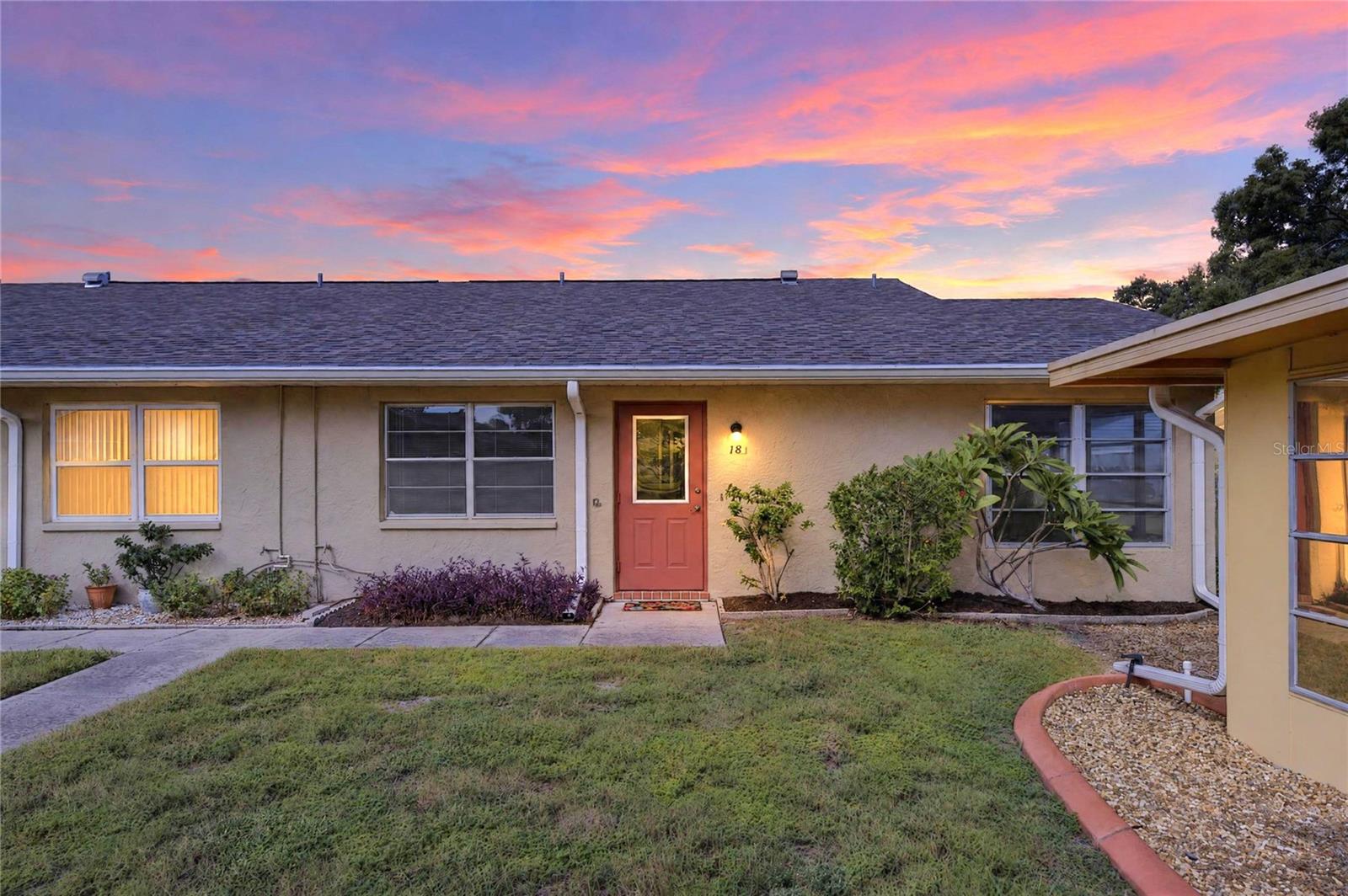 1904 CANTERBURY LANE, #18, Sun City Center, FL 33573