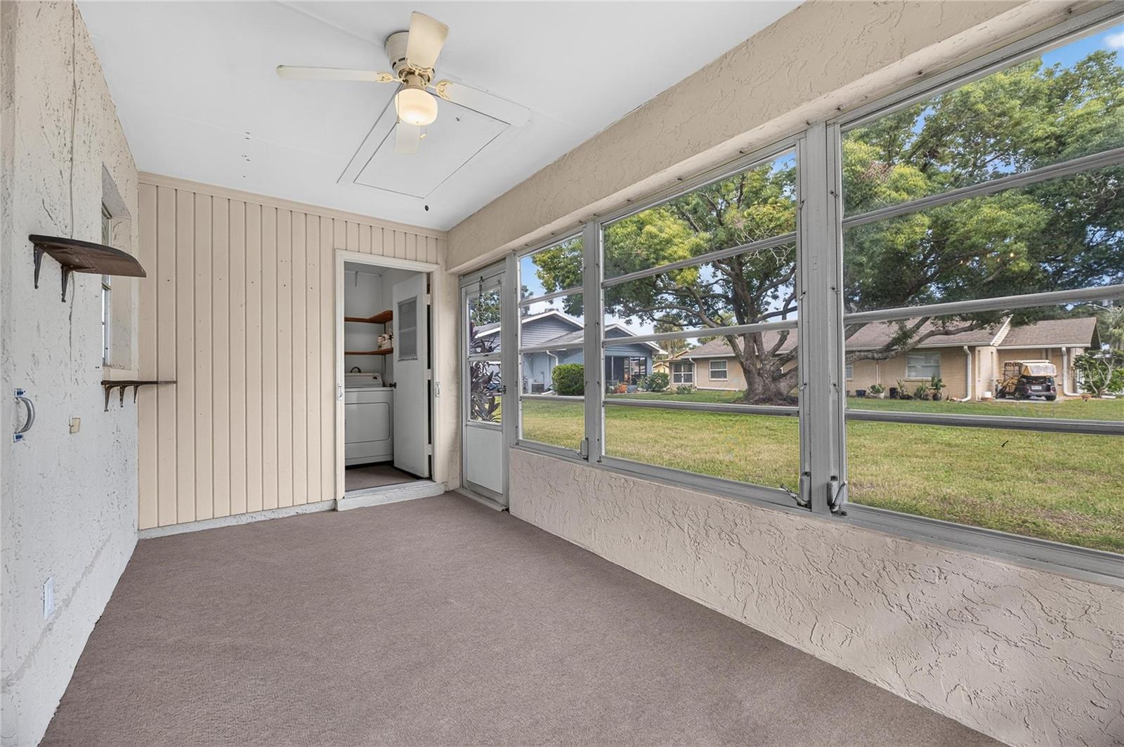 1904 CANTERBURY LANE, #18, Sun City Center, FL 33573