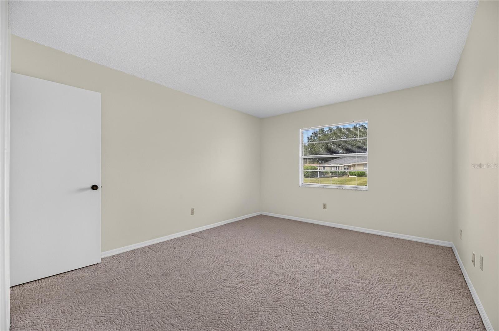 1904 CANTERBURY LANE, #18, Sun City Center, FL 33573
