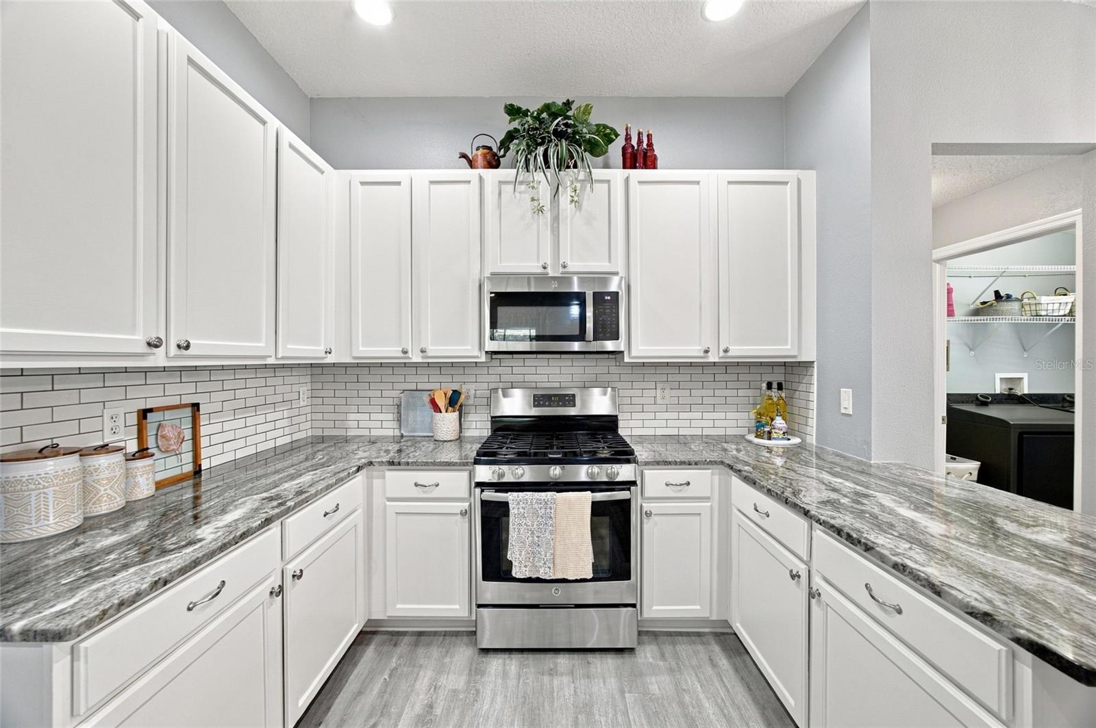 6501 BRIDGECREST DRIVE, Lithia, FL 33547