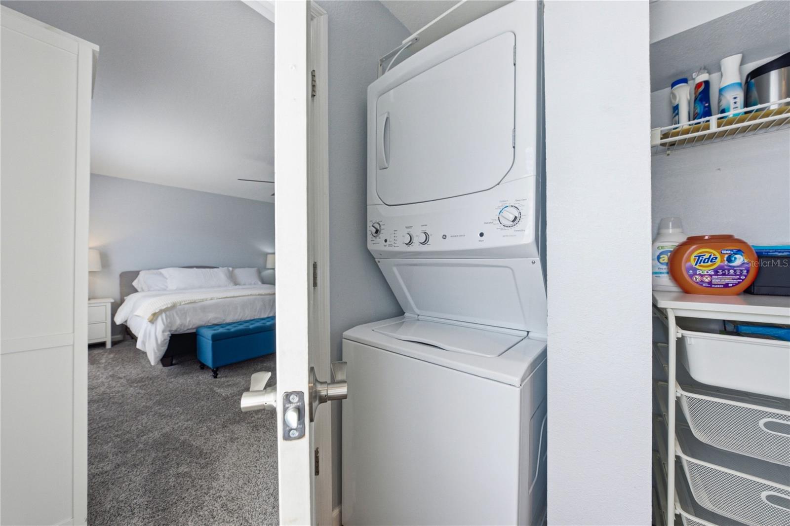Full-size Washer and Dryer