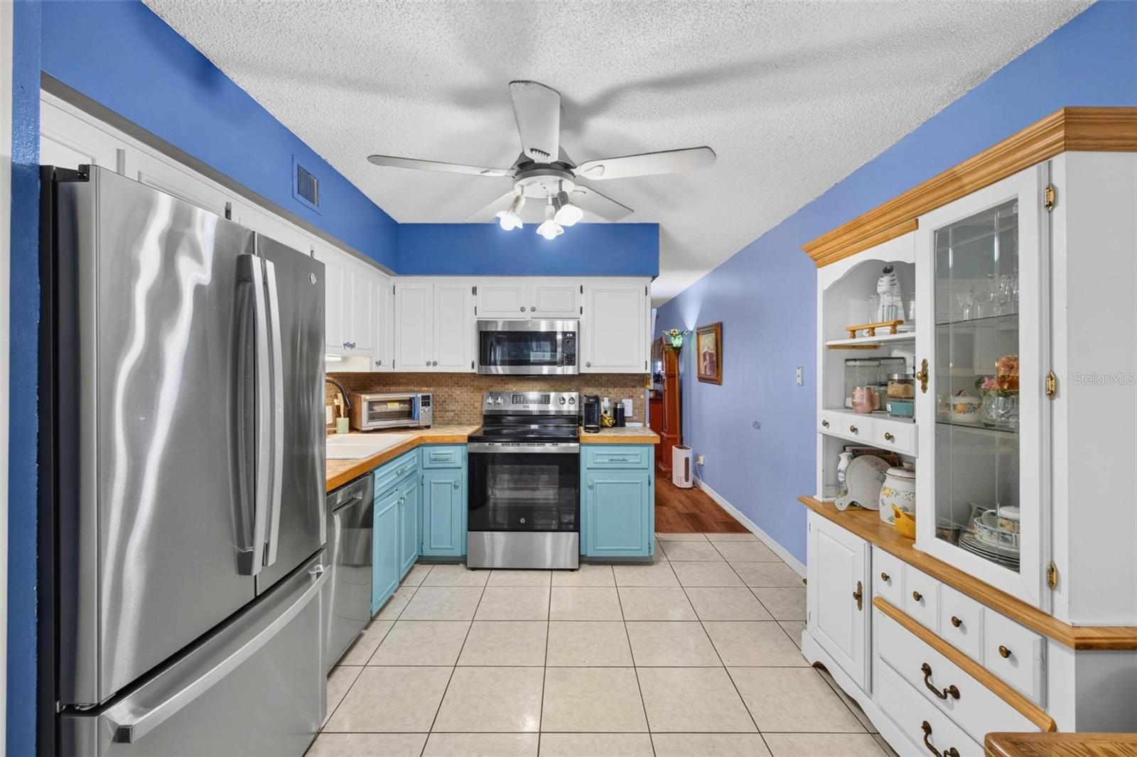 2287 PHILIPPINE DRIVE, #9, Clearwater, FL 33763