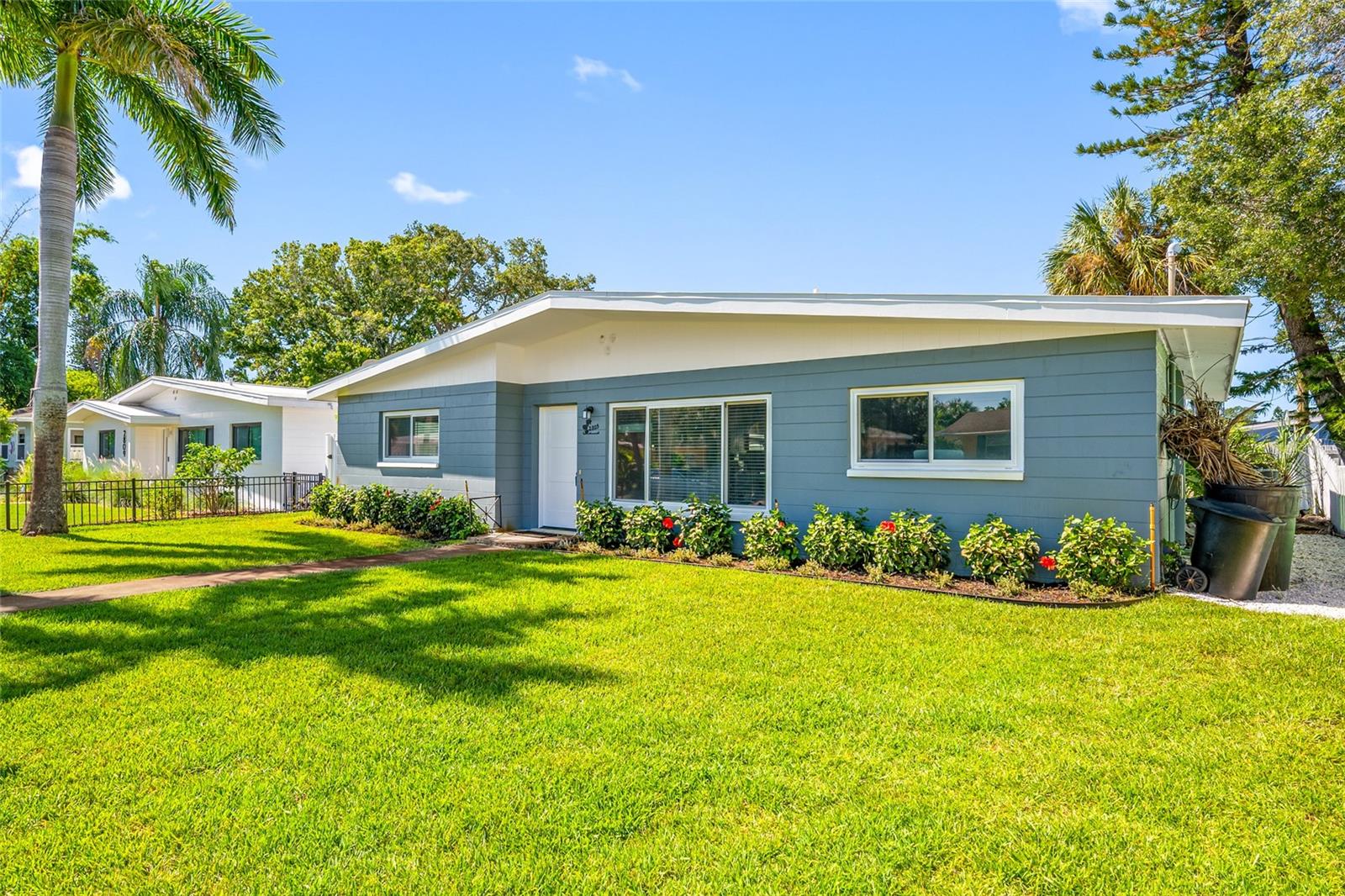 2805 46TH STREET S, Gulfport, FL 33711