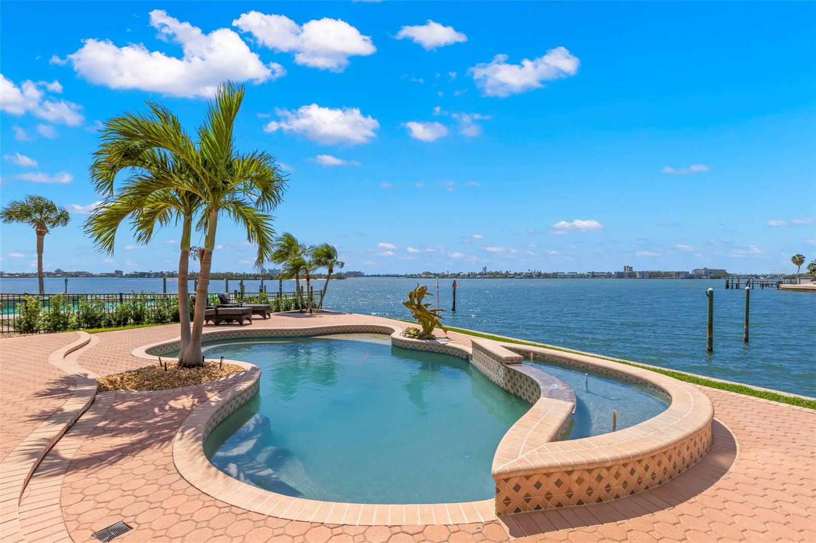6130 KIPPS COLONY DRIVE W, Gulfport, FL 33707