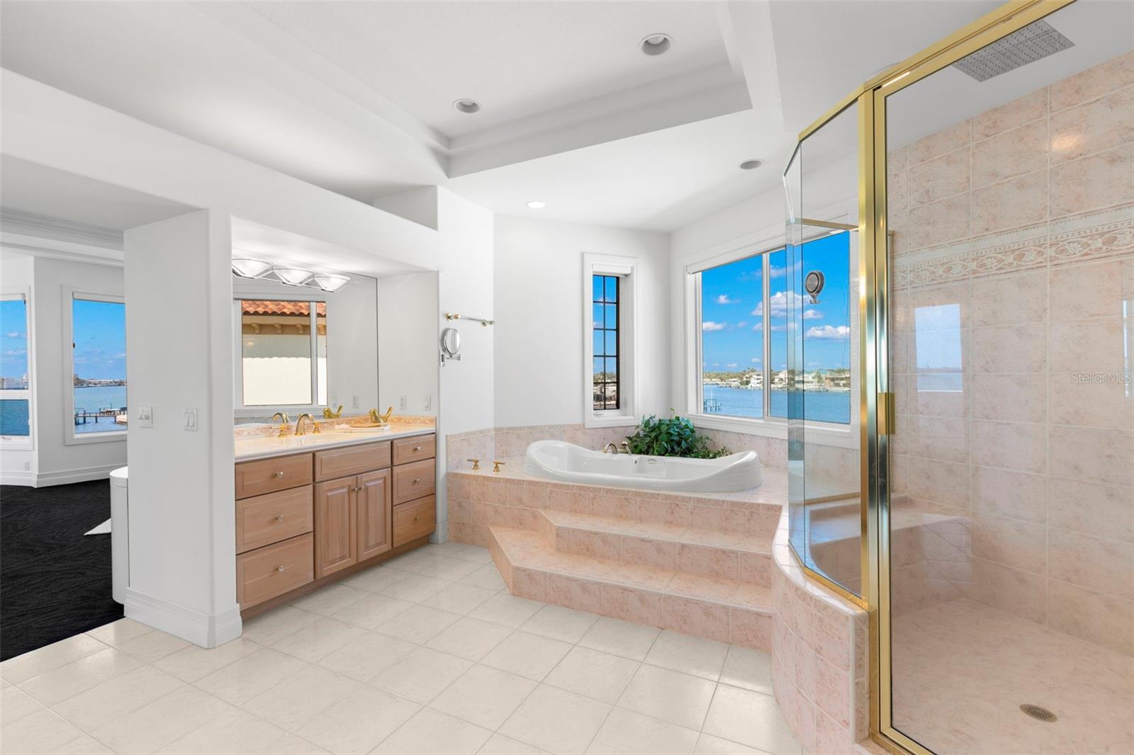 6130 KIPPS COLONY DRIVE W, Gulfport, FL 33707