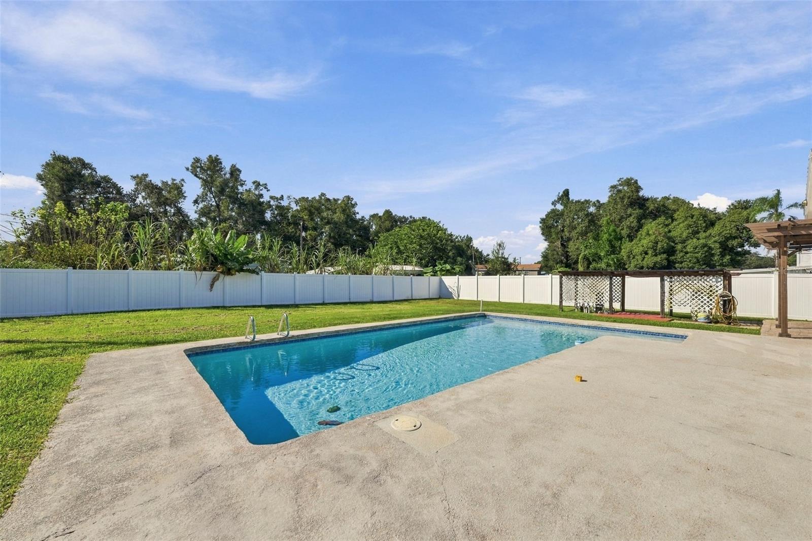 702 CAMELLIA COURT, Seffner, FL 33584