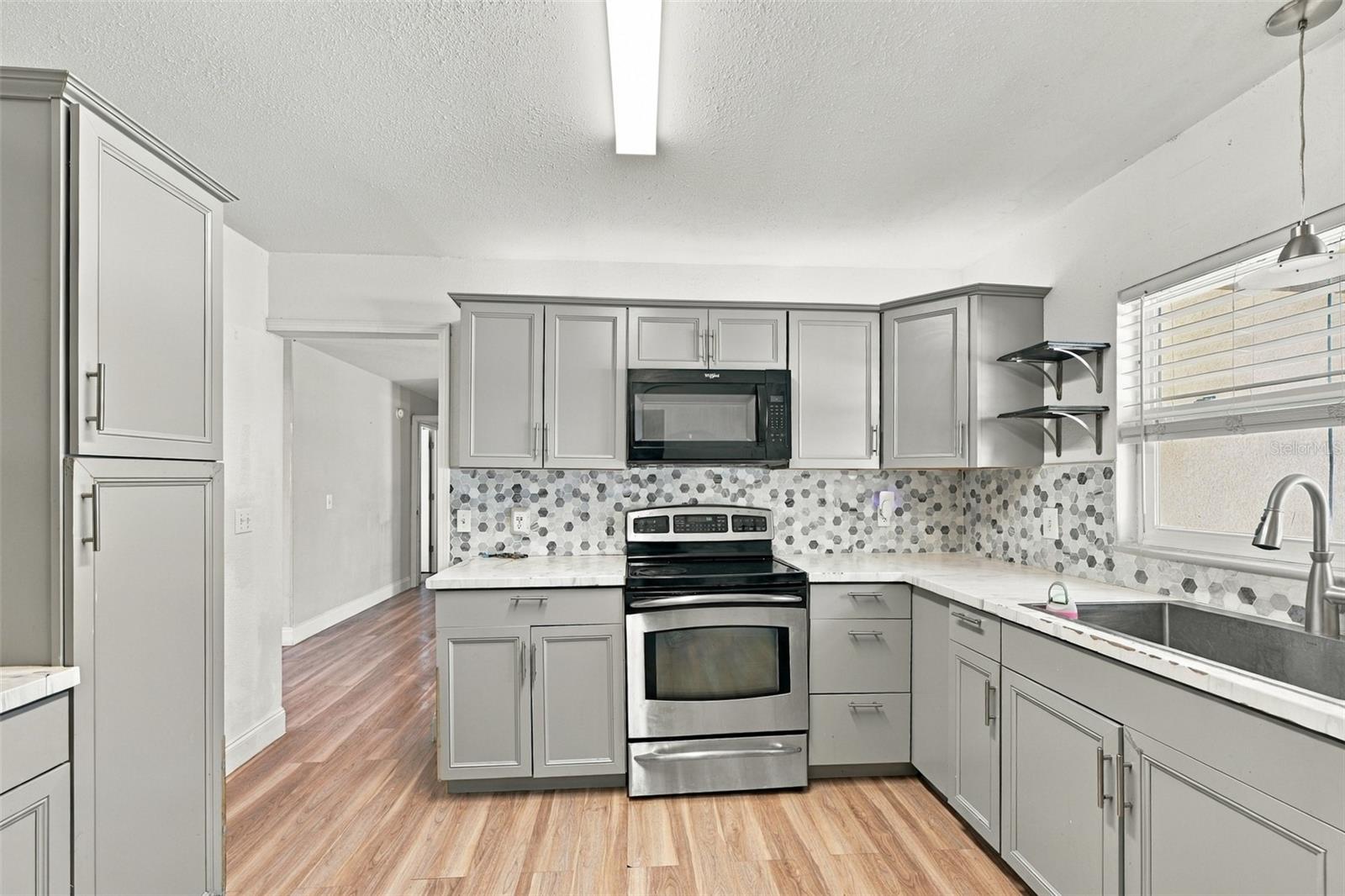 702 CAMELLIA COURT, Seffner, FL 33584