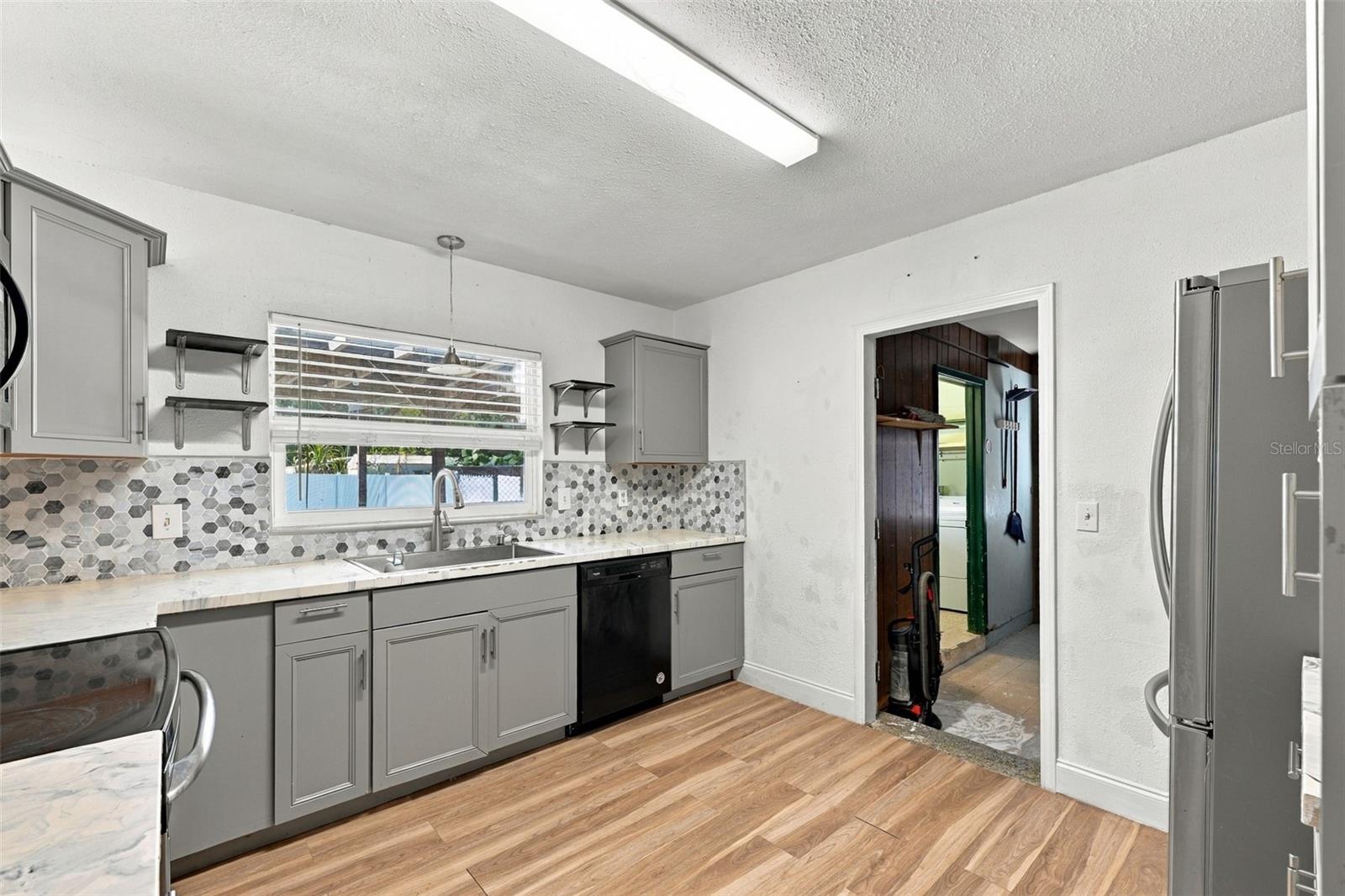 702 CAMELLIA COURT, Seffner, FL 33584
