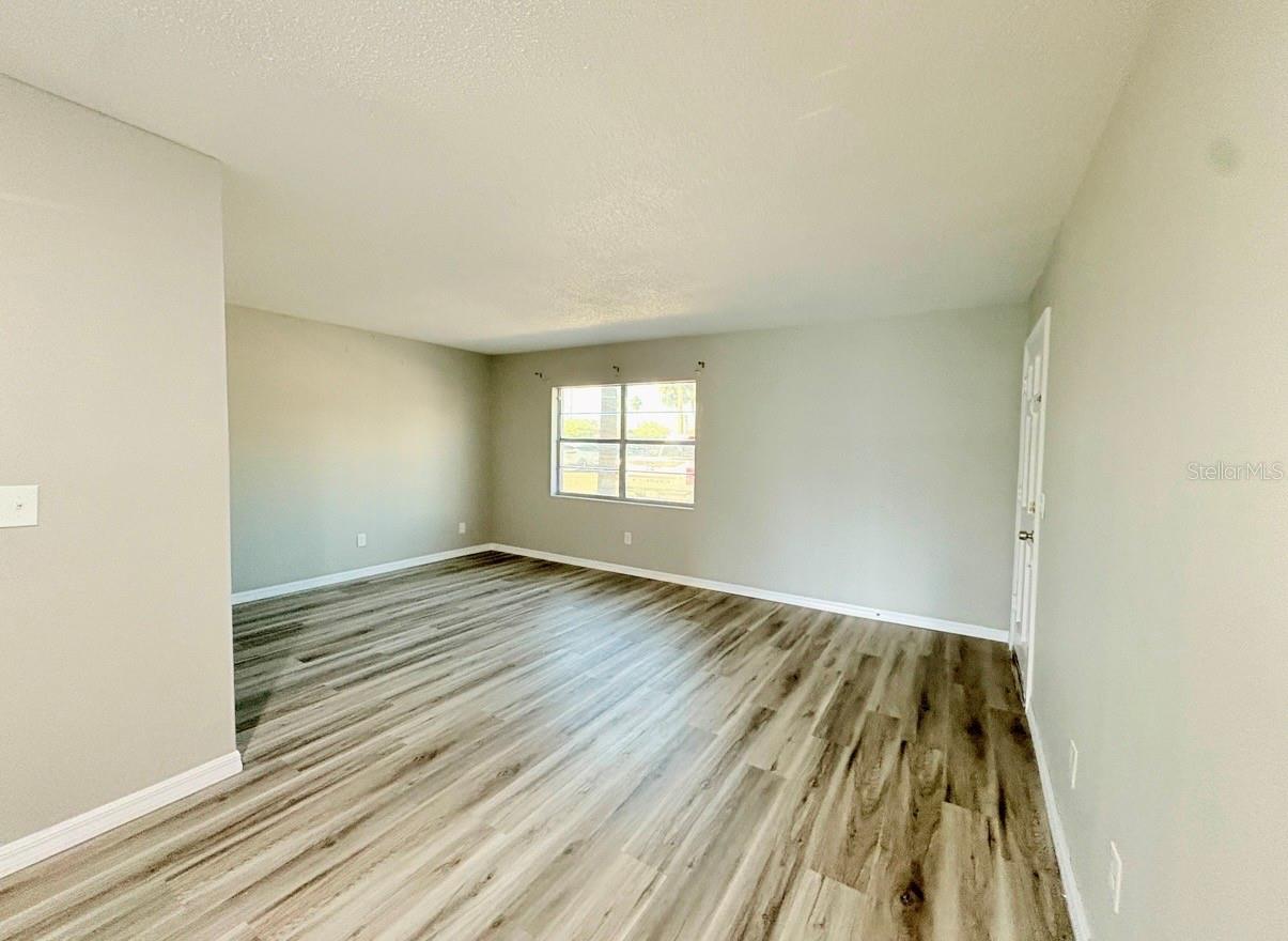 9005 TUDOR DRIVE, #H105, Tampa, FL 33615