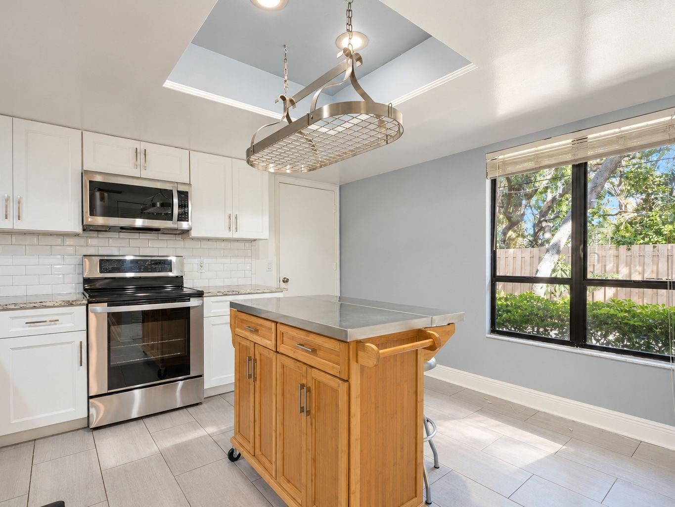 119 PARKSIDE COLONY DRIVE, Tarpon Springs, FL 34689