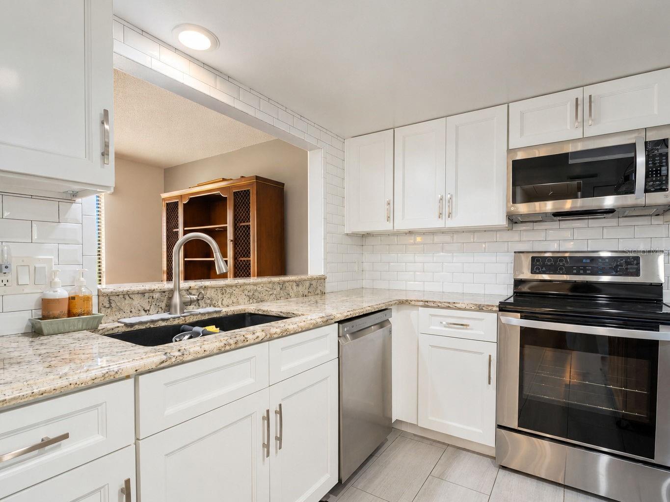 119 PARKSIDE COLONY DRIVE, Tarpon Springs, FL 34689