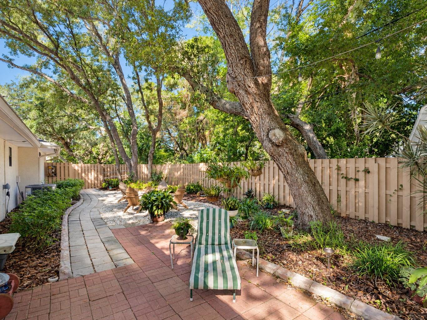 119 PARKSIDE COLONY DRIVE, Tarpon Springs, FL 34689
