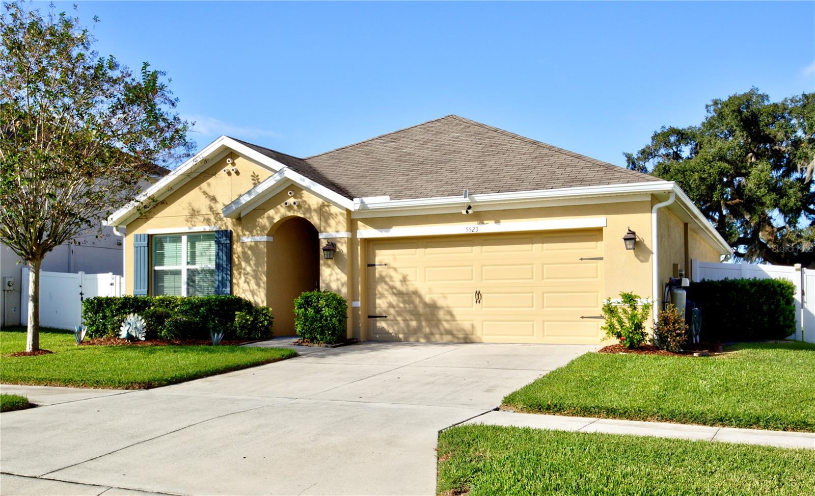 5523 MAGDALENE WAY, Zephyrhills, FL 33541