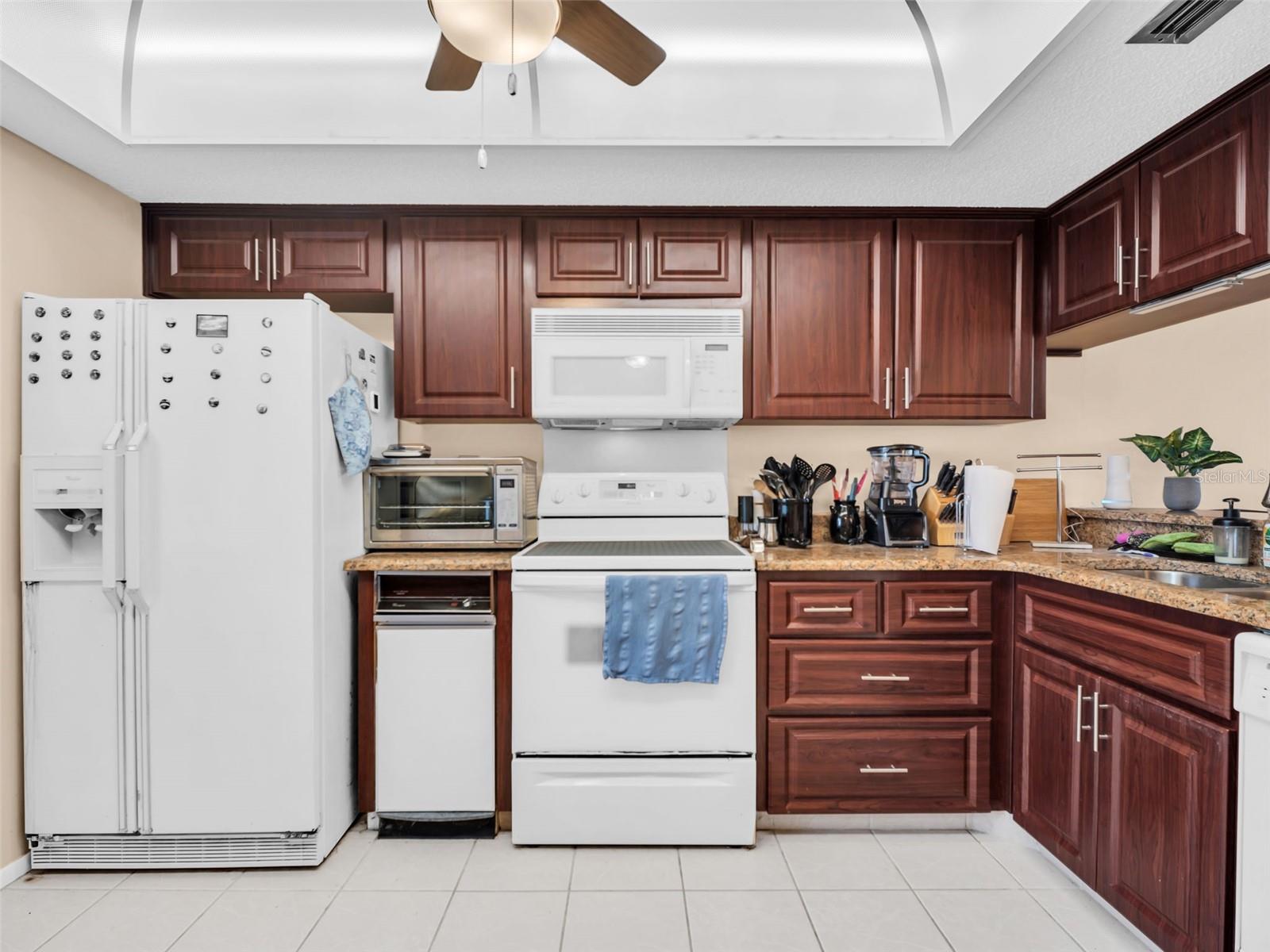 151 LAKEVIEW WAY, #151, Oldsmar, FL 34677