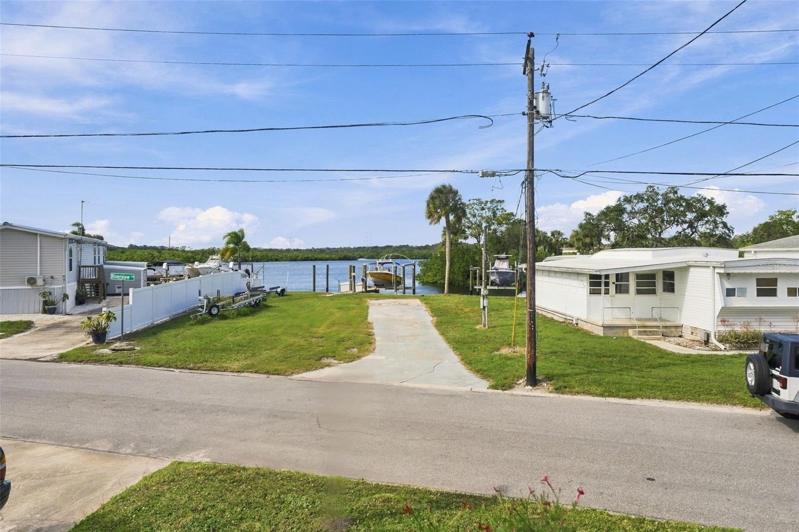 804 RIVER VIEW LANE, Tarpon Springs, FL 34689