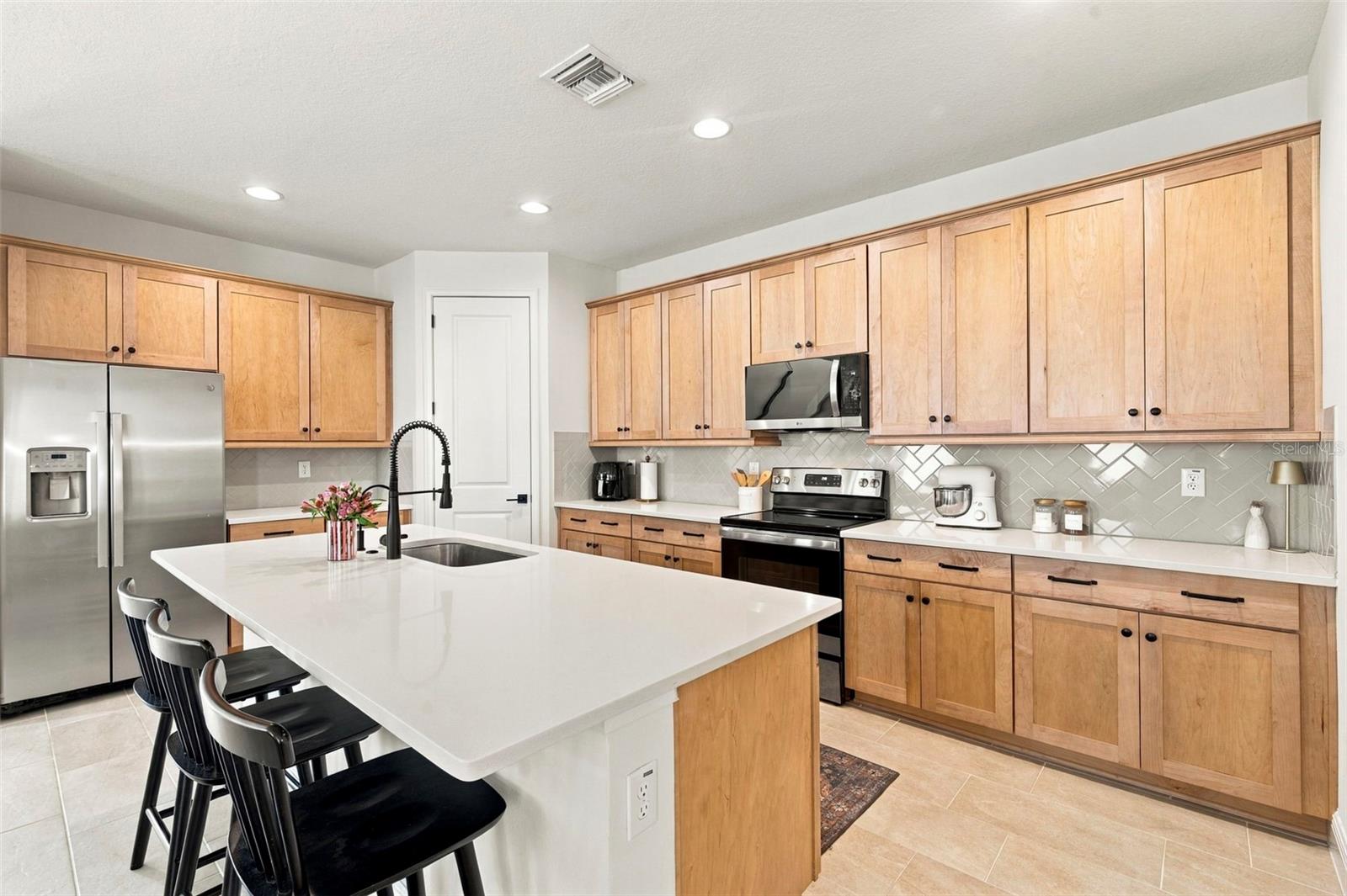 28592 COZY CREEK DRIVE, Wesley Chapel, FL 33543