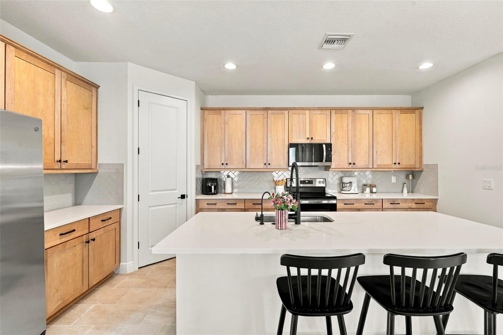 28592 COZY CREEK DRIVE, Wesley Chapel, FL 33543