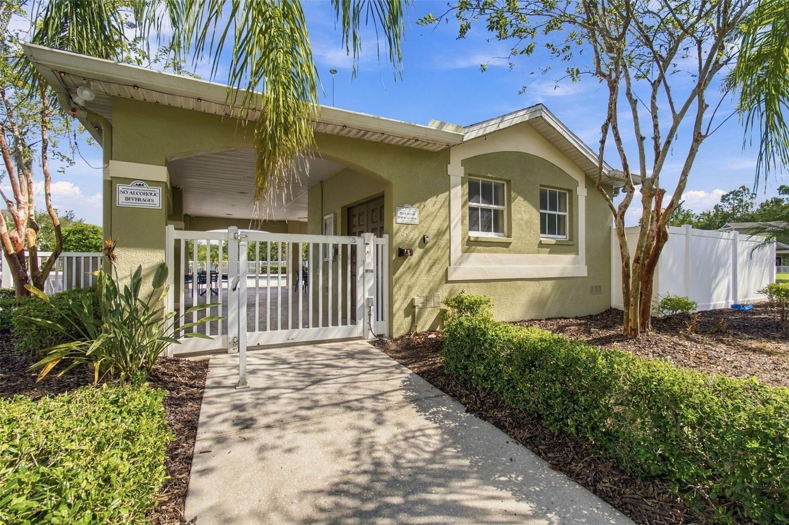 8524 GABLEBEND WAY, Tampa, FL 33647