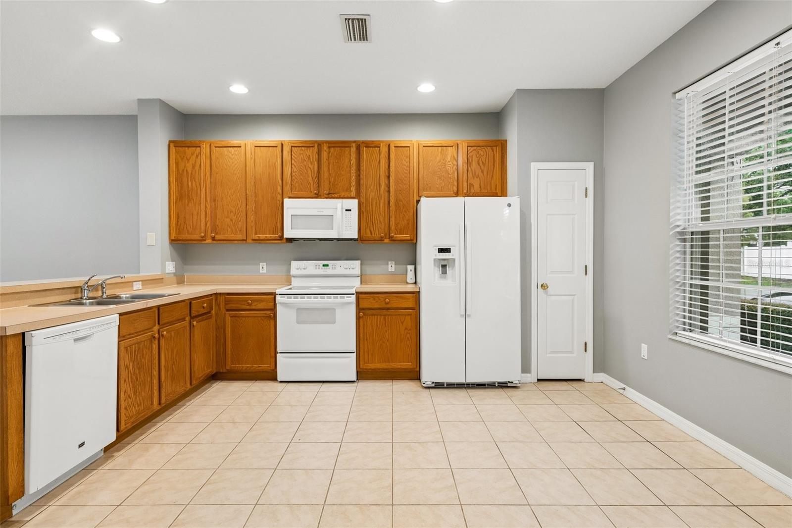 14101 CHRISTIE DRIVE, Largo, FL 33771