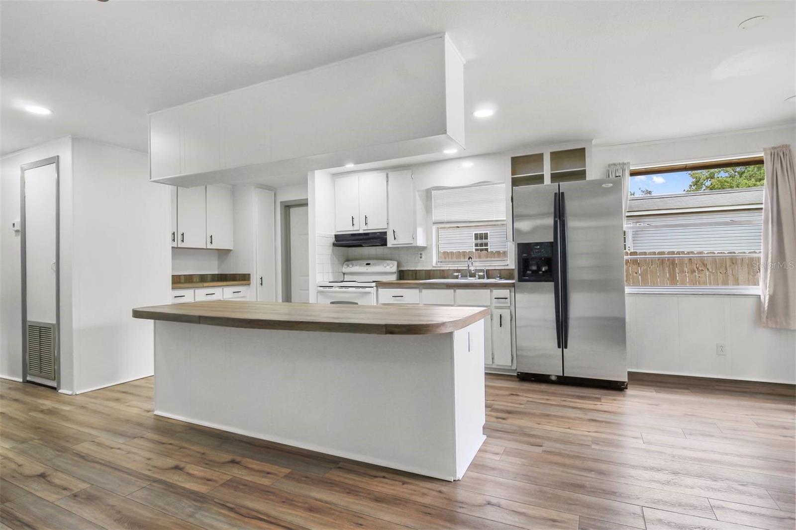 5675 S SANDALWOOD WAY, Floral City, FL 34436
