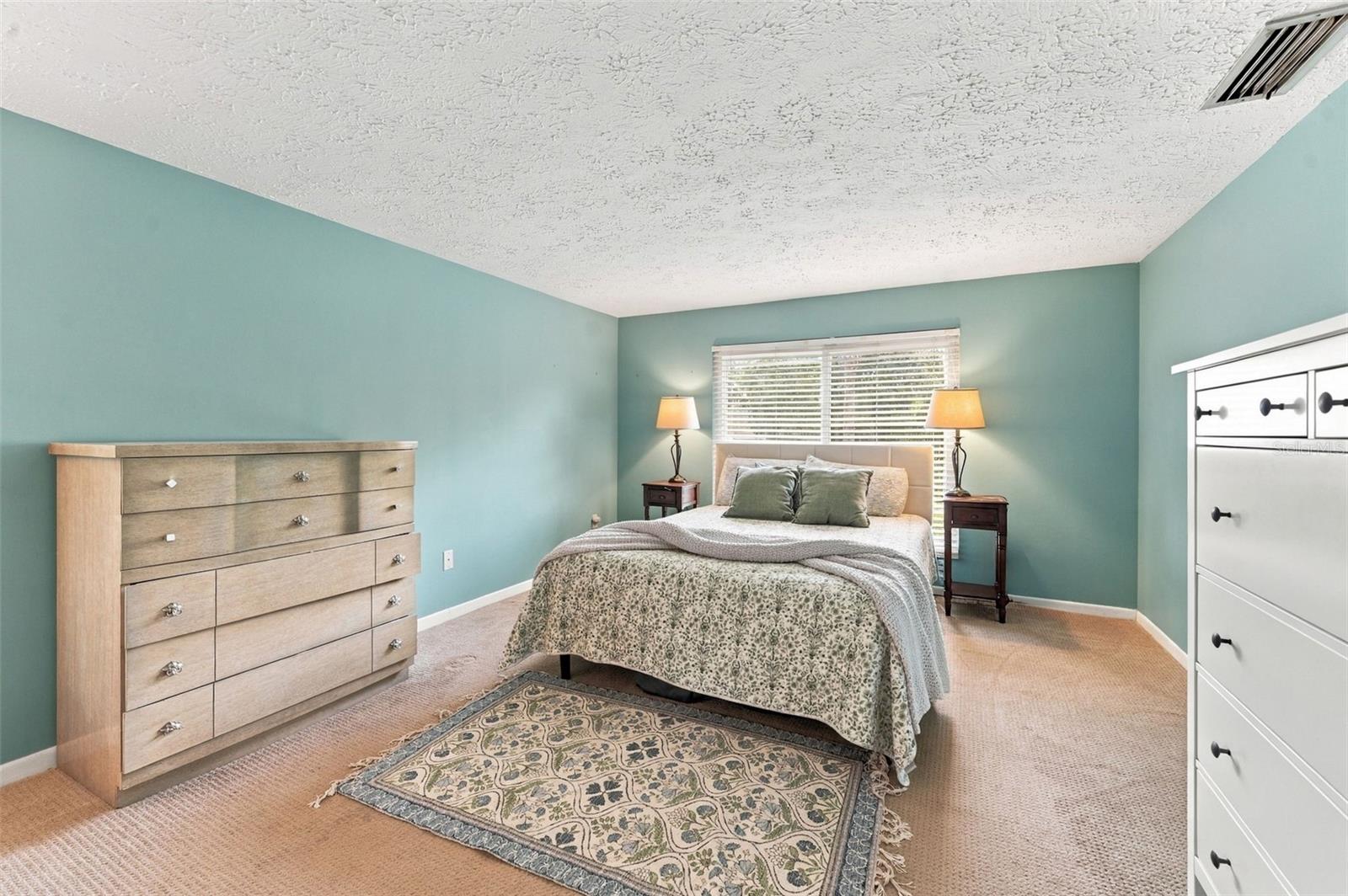 15801 COUNTRY LAKE DRIVE, Tampa, FL 33624