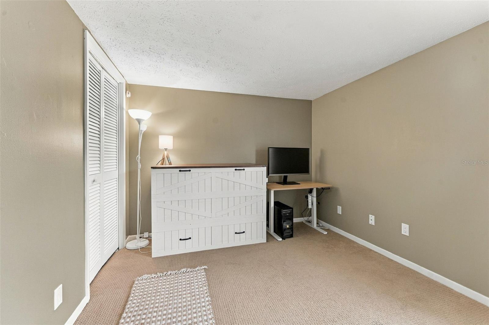15801 COUNTRY LAKE DRIVE, Tampa, FL 33624