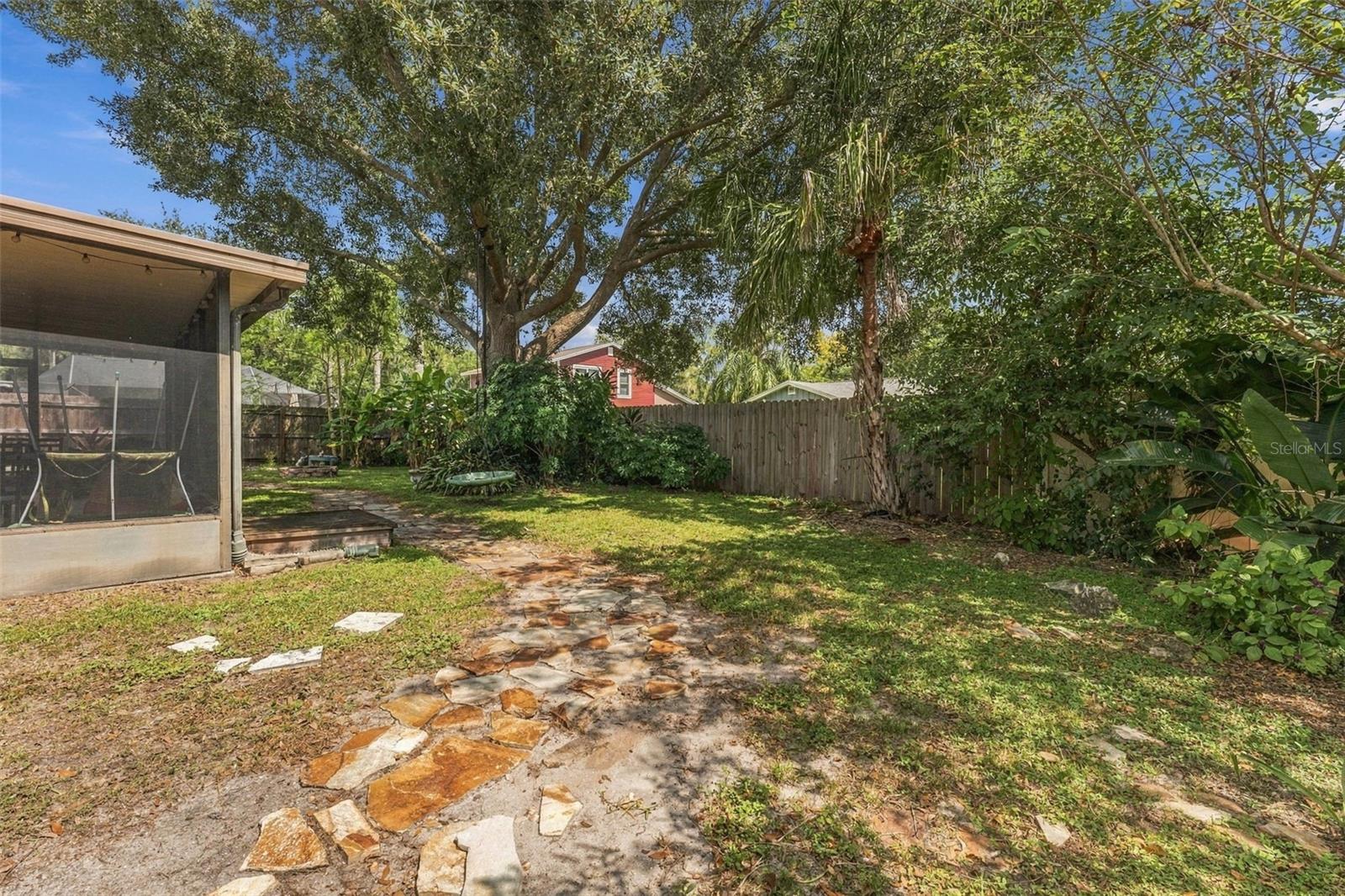 15801 COUNTRY LAKE DRIVE, Tampa, FL 33624