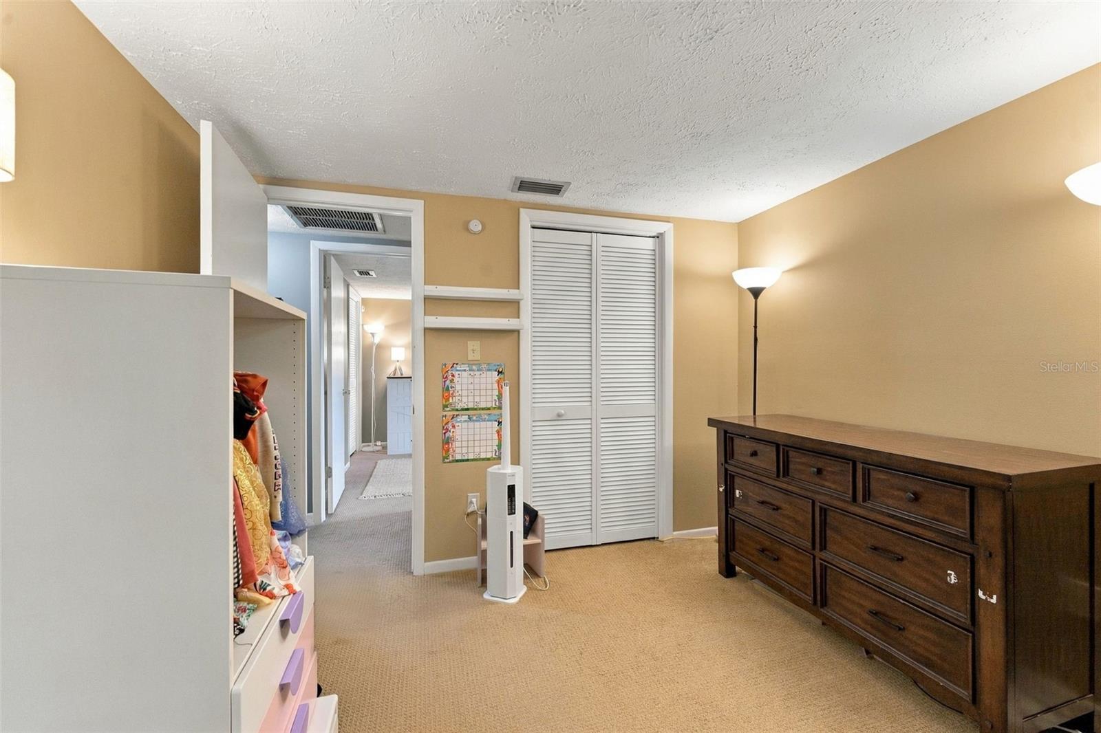 15801 COUNTRY LAKE DRIVE, Tampa, FL 33624