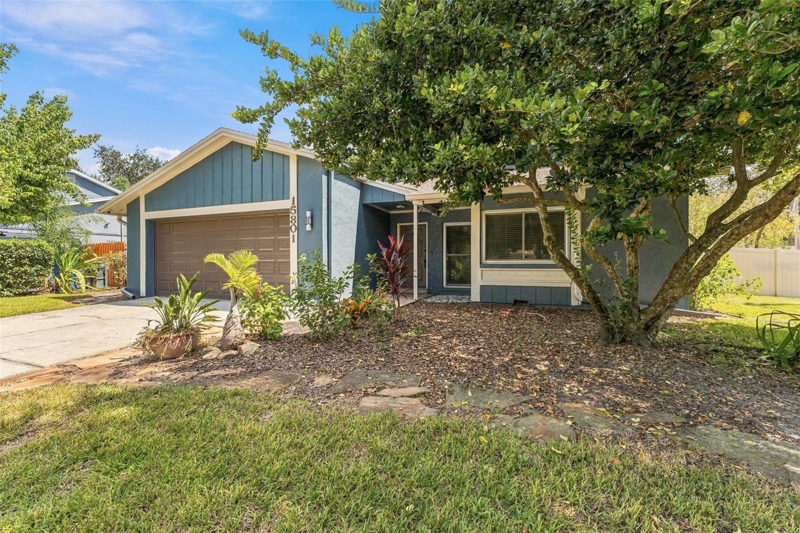 15801 COUNTRY LAKE DRIVE, Tampa, FL 33624