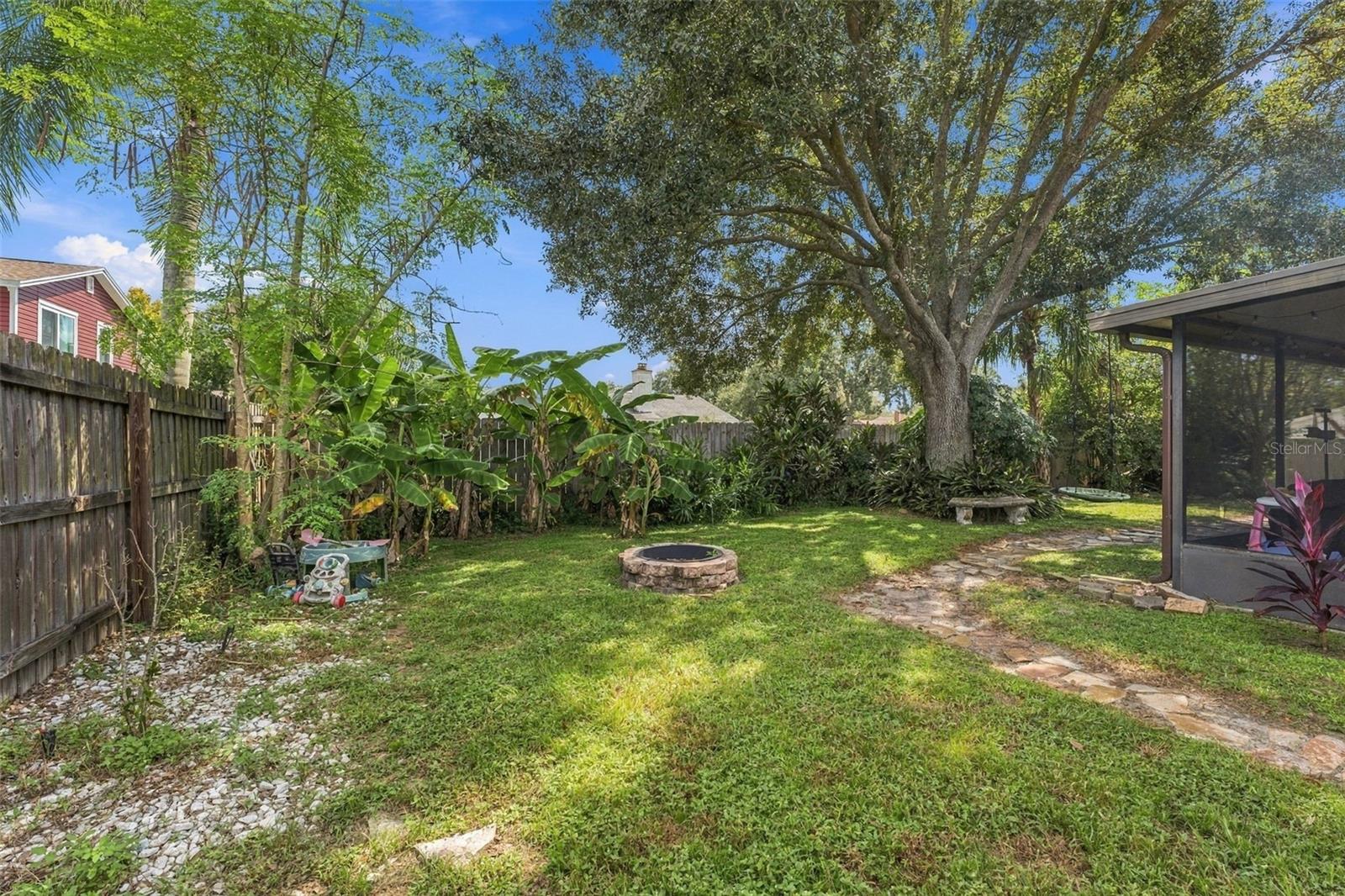 15801 COUNTRY LAKE DRIVE, Tampa, FL 33624