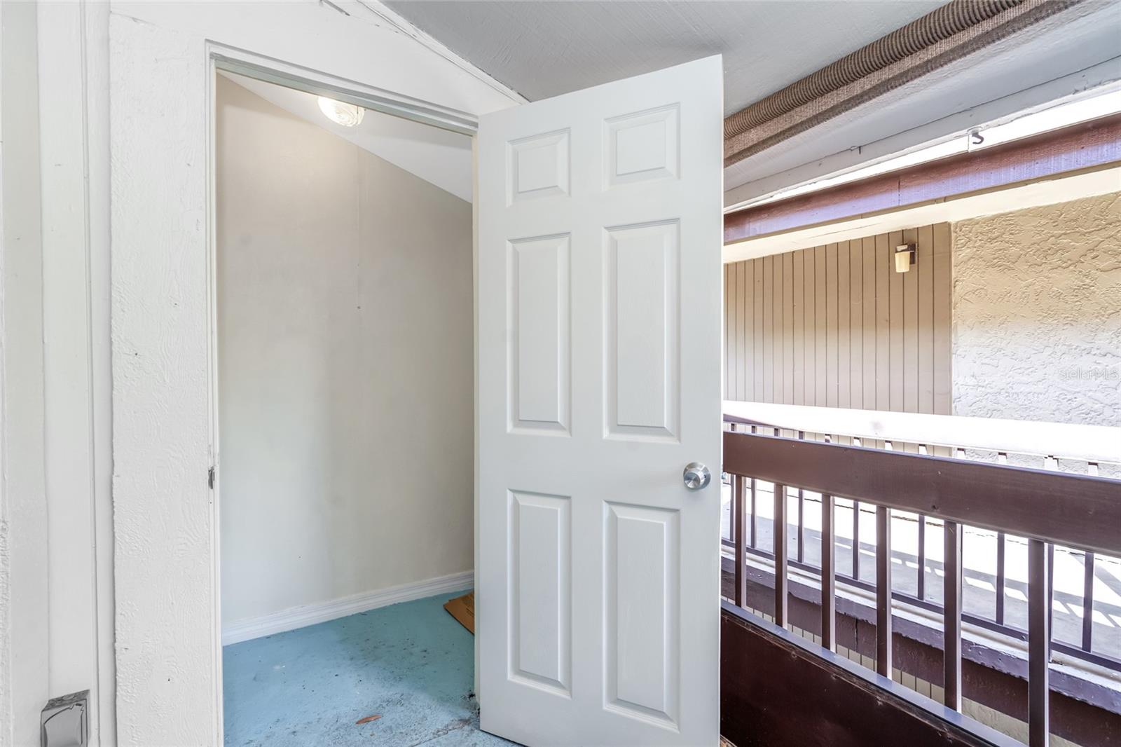 6308 NEWTOWN CIRCLE, #8C1, Tampa, FL 33615