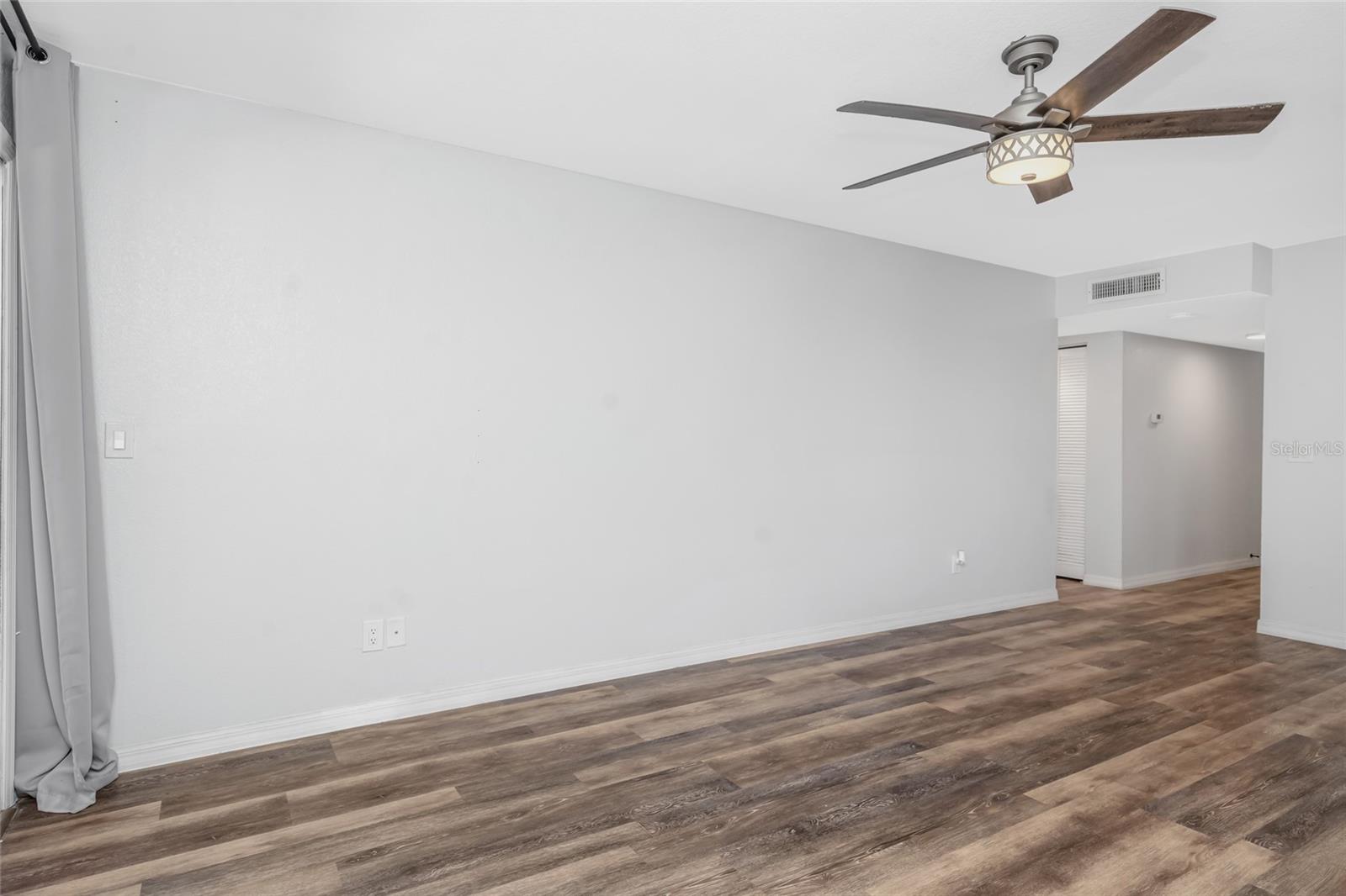 6308 NEWTOWN CIRCLE, #8C1, Tampa, FL 33615