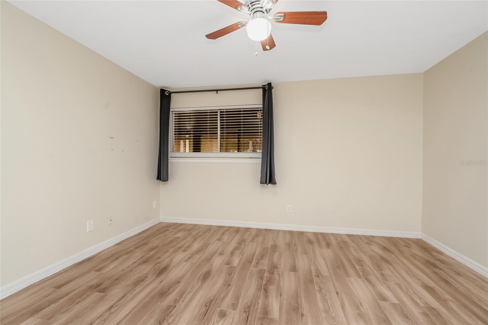 6308 NEWTOWN CIRCLE, #8C1, Tampa, FL 33615