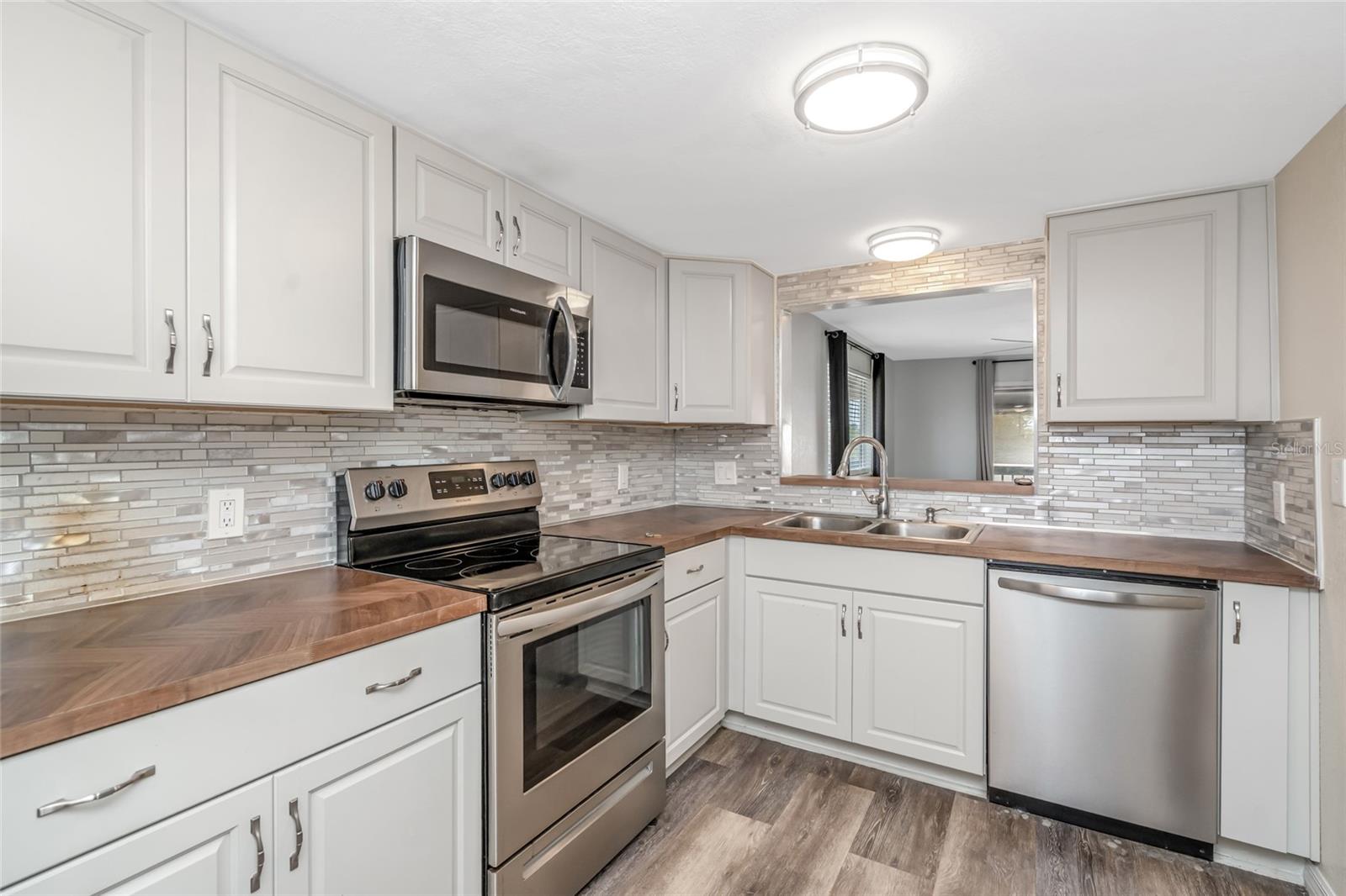 6308 NEWTOWN CIRCLE, #8C1, Tampa, FL 33615