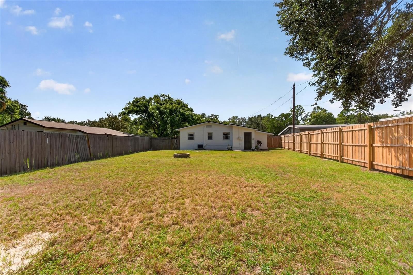 835 54TH AVENUE N, St Petersburg, FL 33703